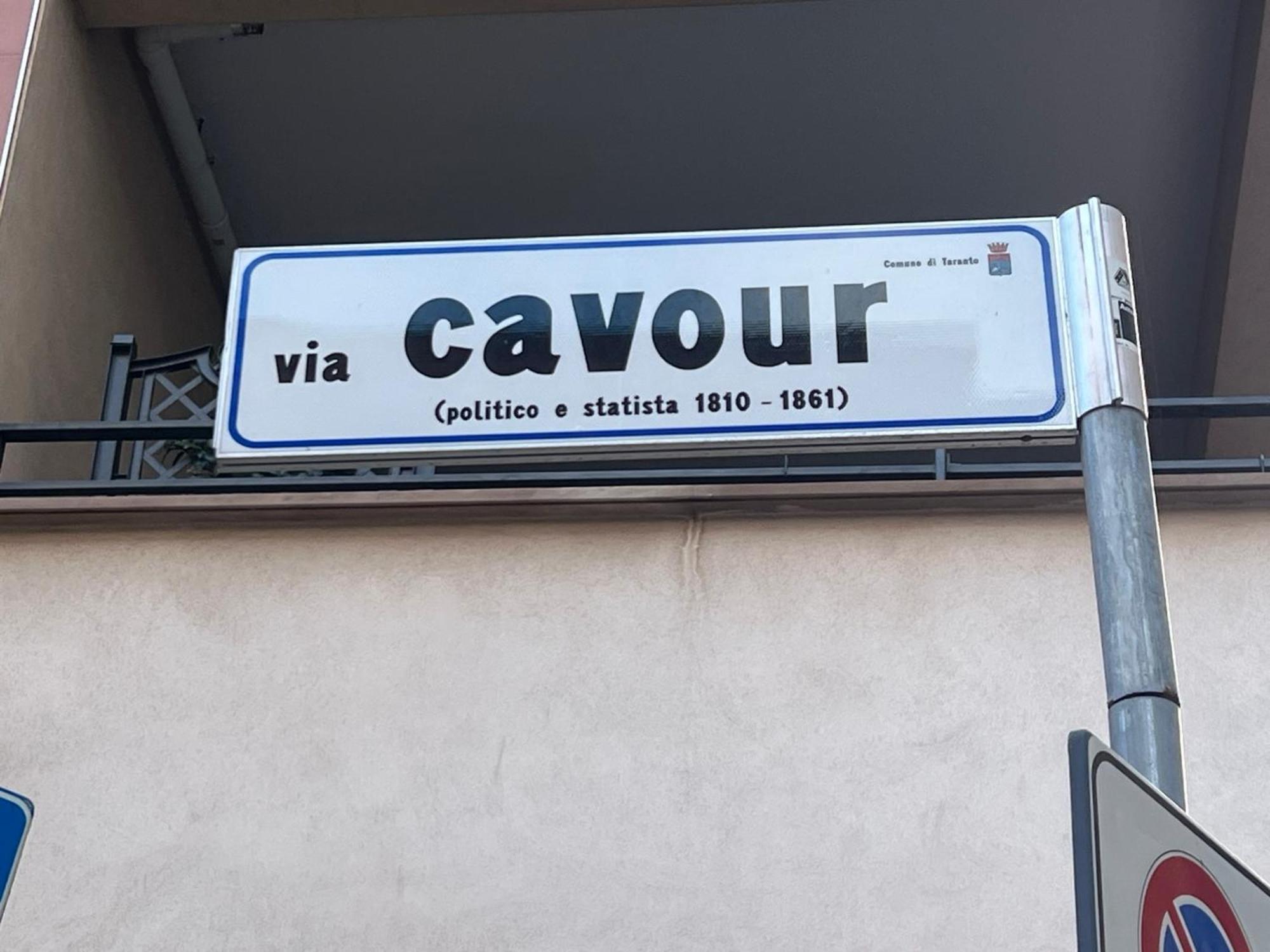Suite Cavour Luxury Home Taranto Exterior foto